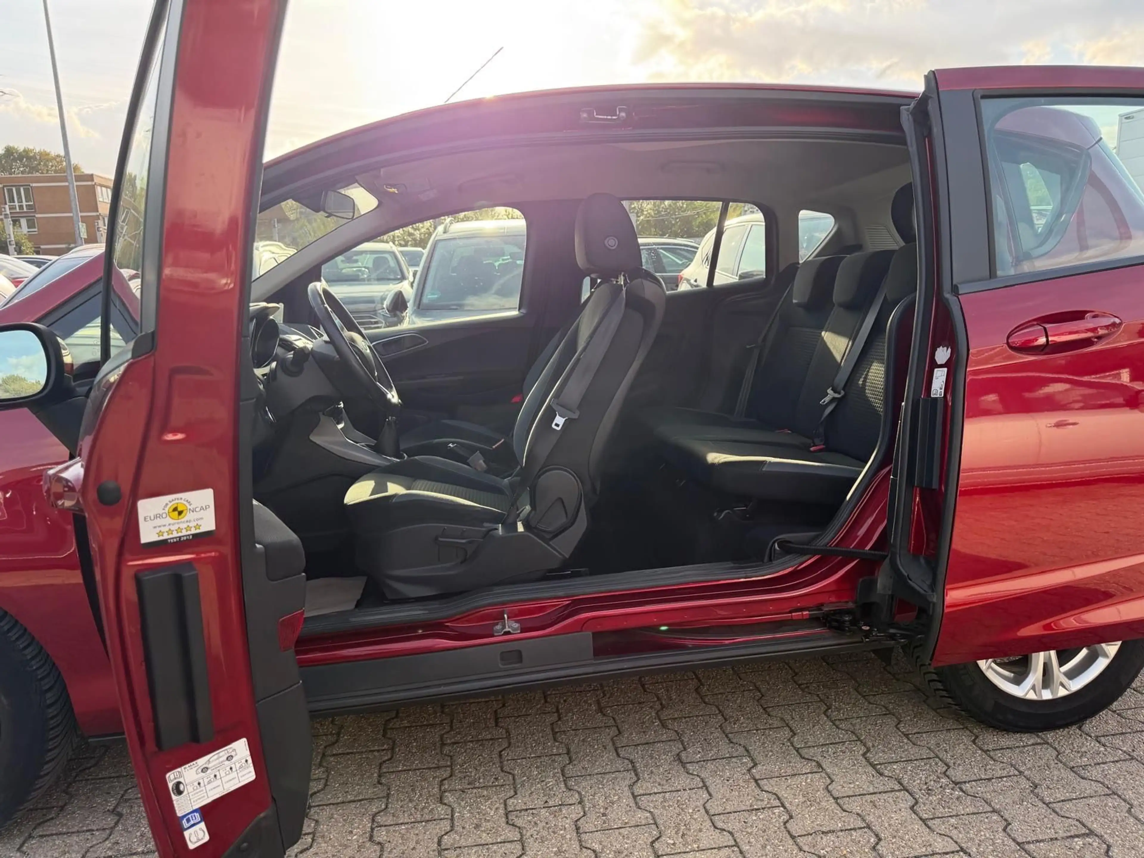 Ford B-Max B-MAX Sync Edition KLIMAAUT*NAVI*SHZ*EFH*PDC* — photo 5