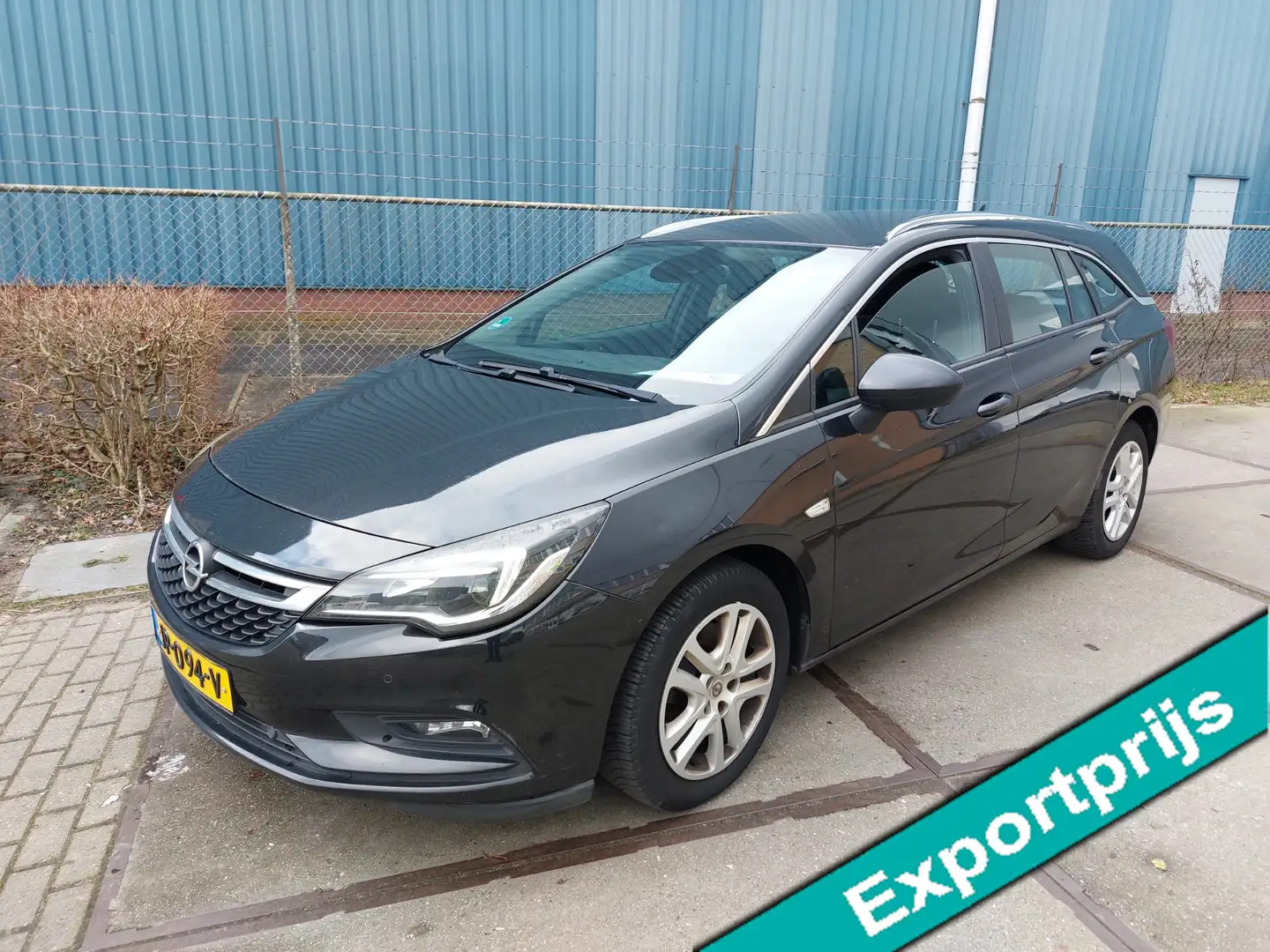 Opel Astra Sports Tourer 1.6 CDTI Business+AIRCO/ECC/NAV Zwart - 1