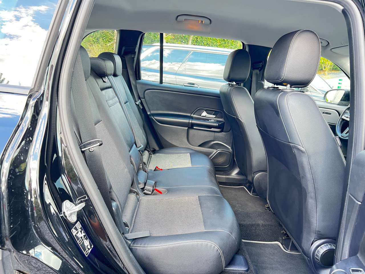 Mercedes-Benz GLB 200 2021 — photo 12 sur 18