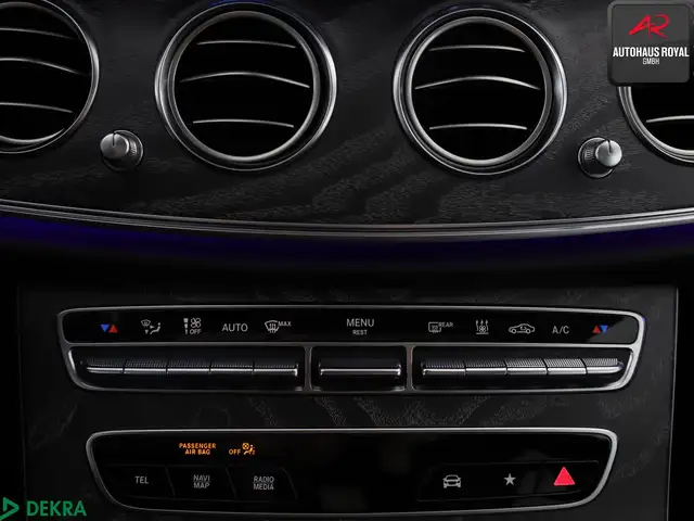 Mercedes-Benz E-Class view 22