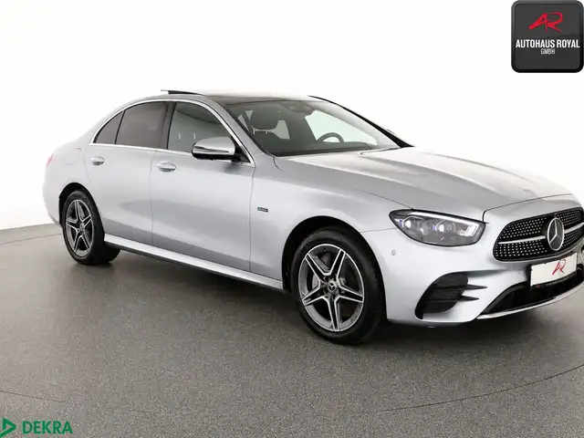 Mercedes-Benz E-Class view 7