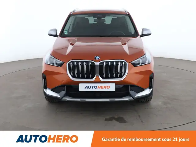 BMW Ix1 view 9