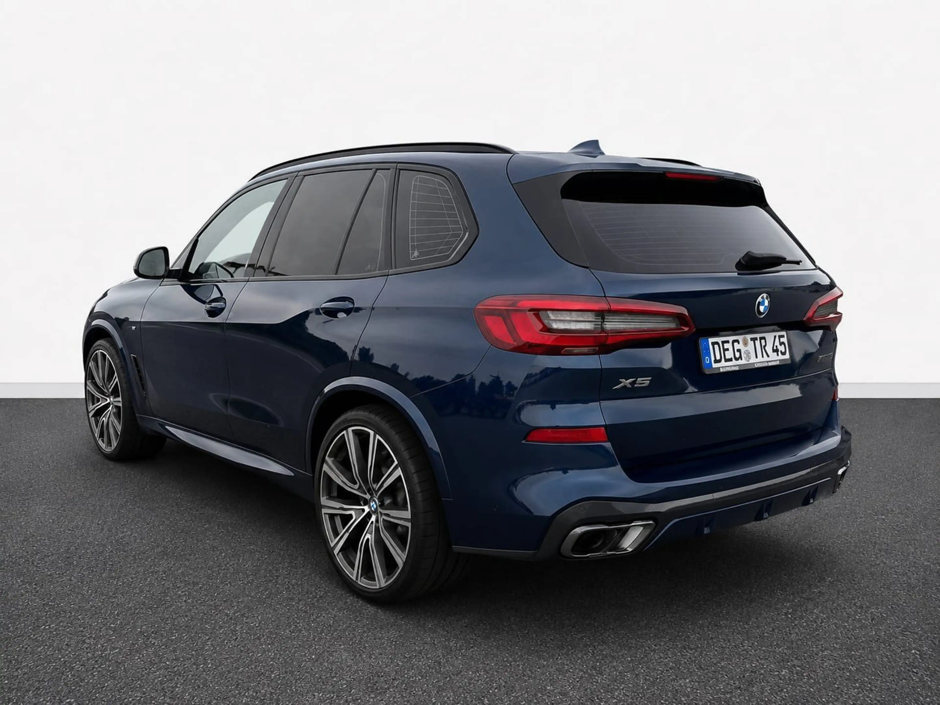 BMW X5 xDrive30d — photo 3