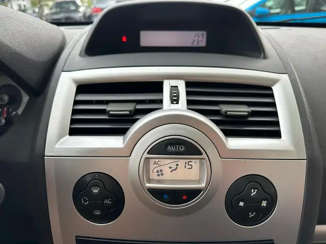 Renault Megane view 14