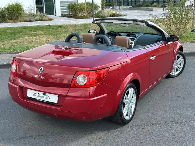 Renault Megane view 4