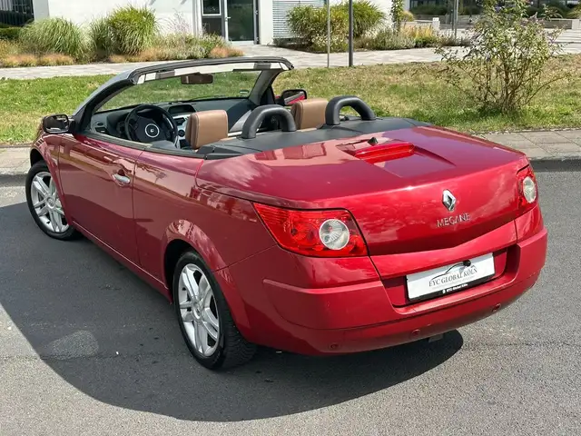 Renault Megane view 3