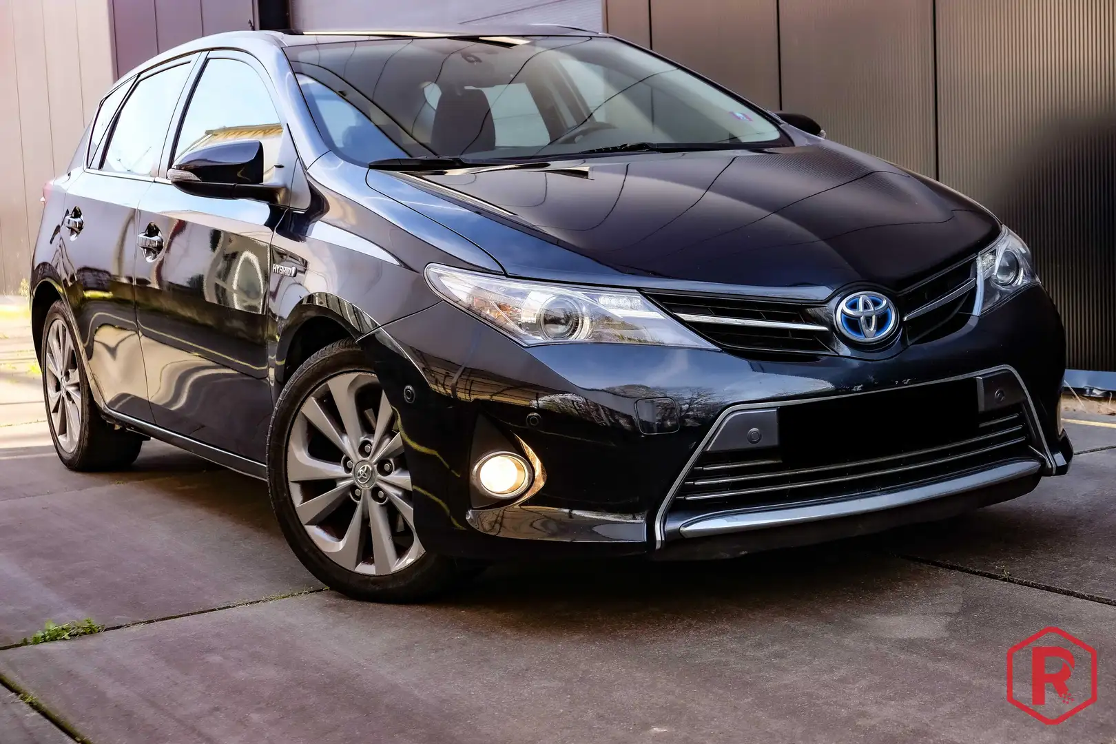 Toyota Auris Hybride 1.8 VVT-i Hybrid Automaat Camera Bleu - 1