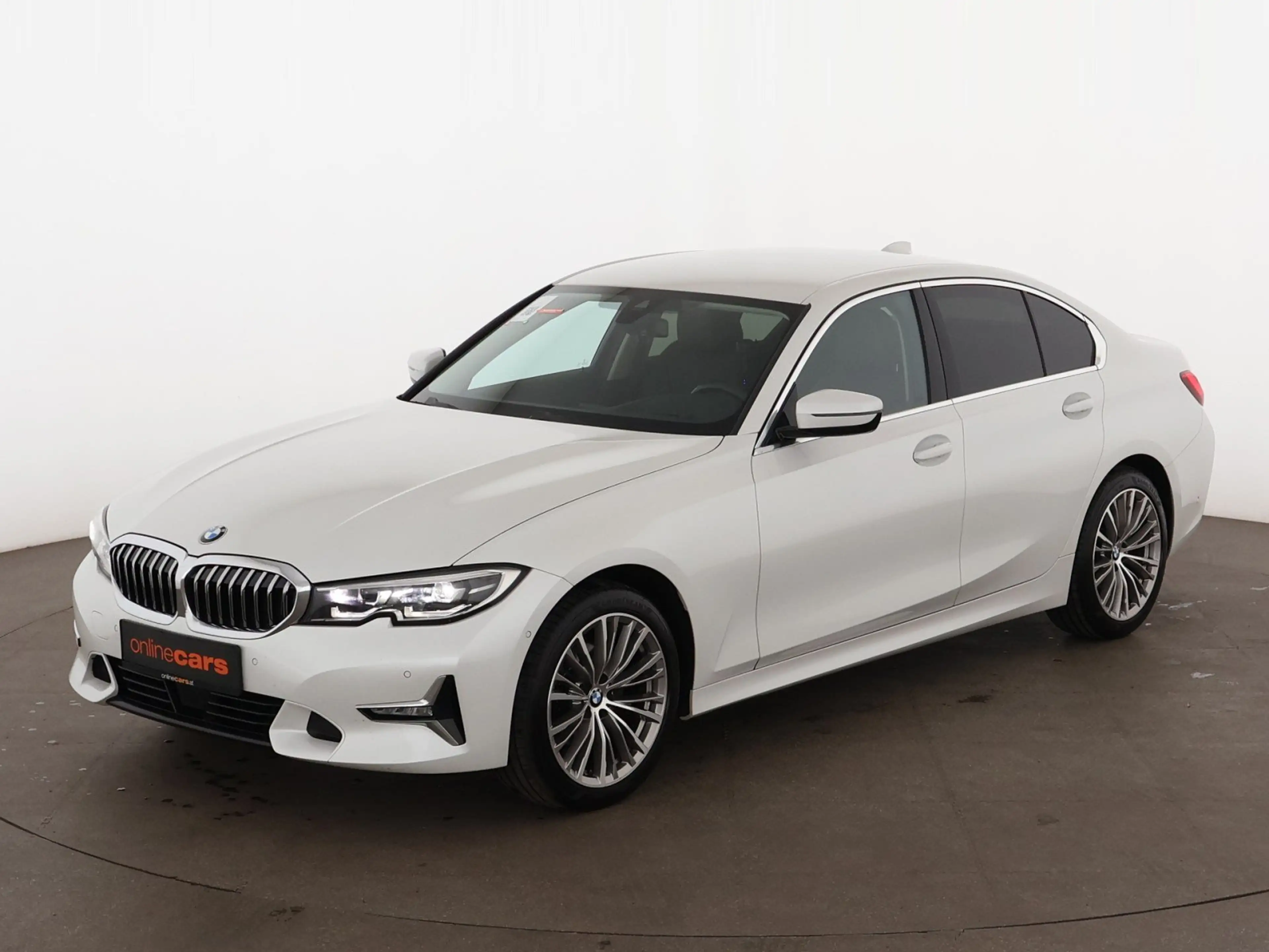 BMW 320 d xDrive Luxury Aut LED HEAD-UP LEDER NAVI — photo 2