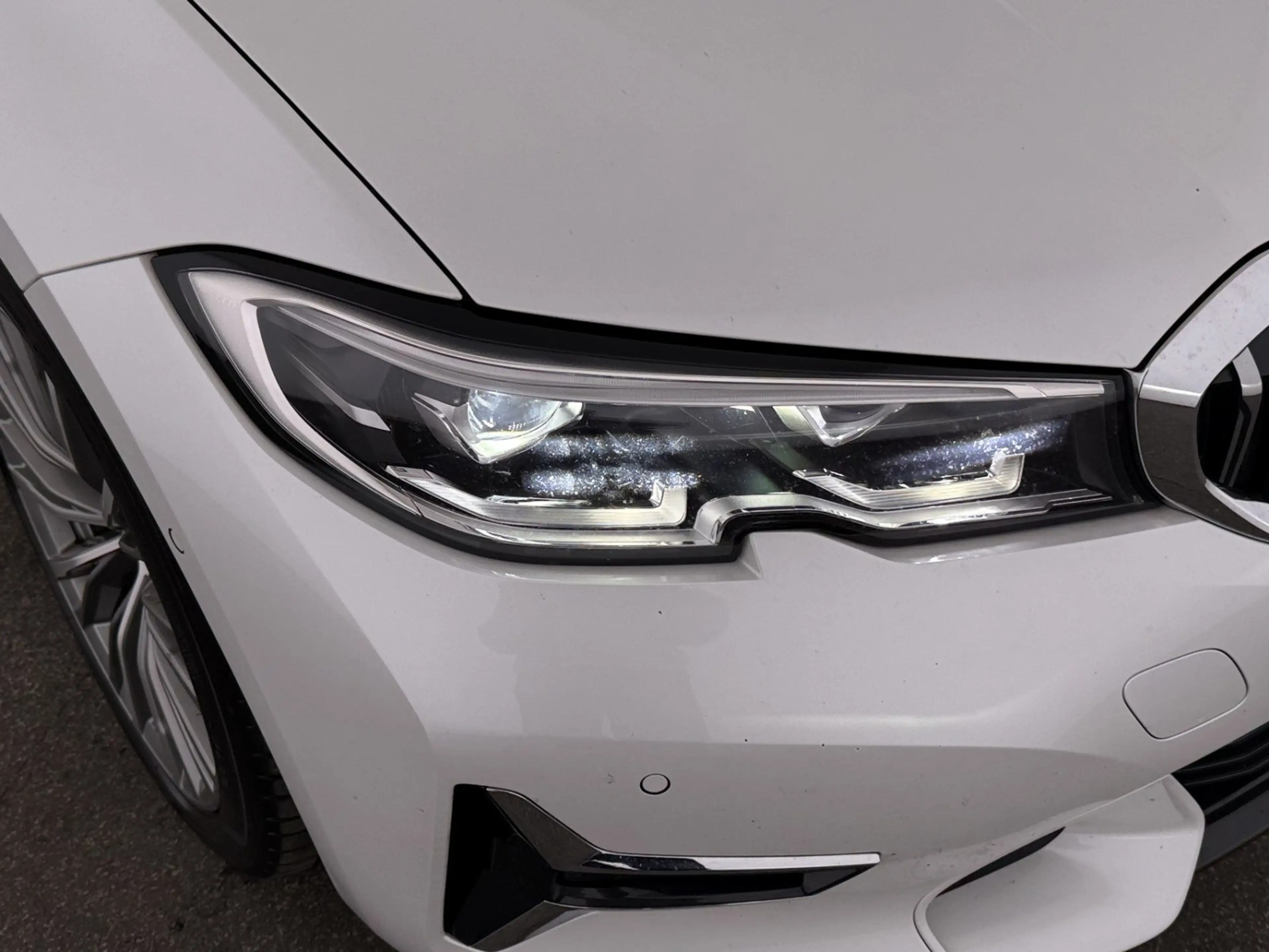 BMW 320 d xDrive Luxury Aut LED HEAD-UP LEDER NAVI — photo 14