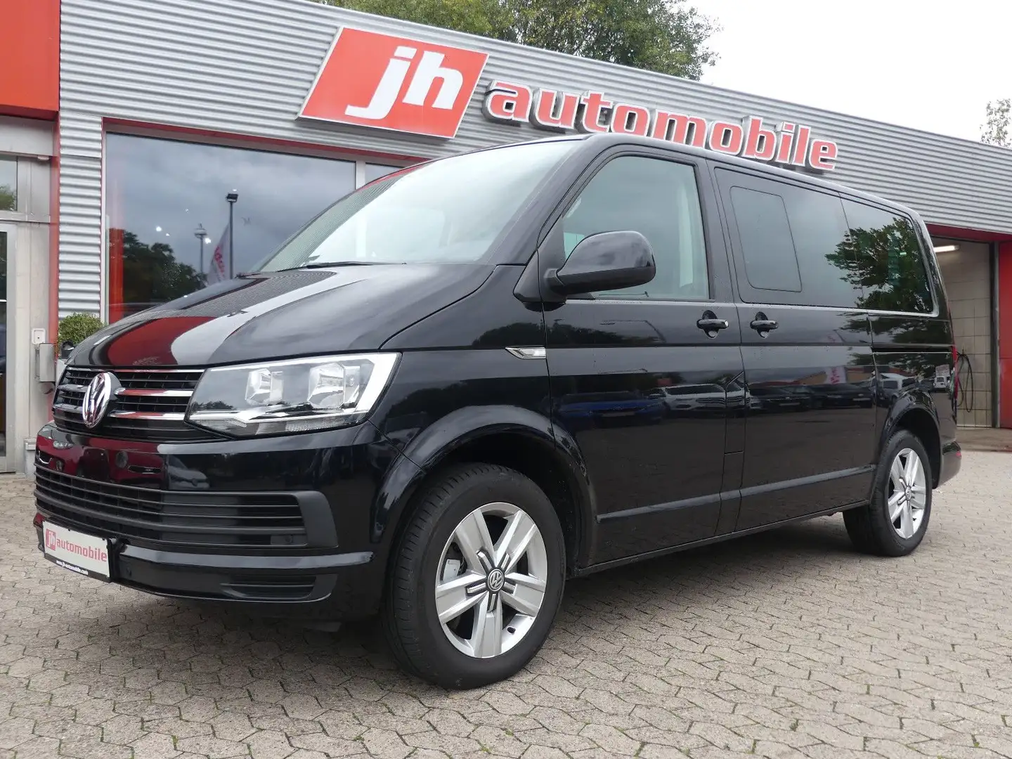 Volkswagen T6 Multivan Comfortline Alcantara*Standhzg*AHK Zwart - 1