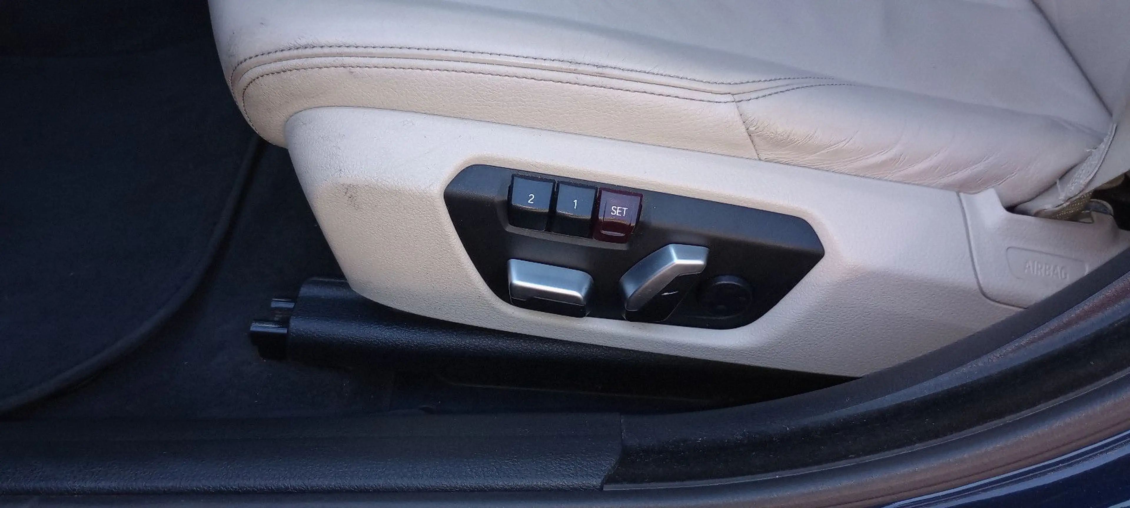 BMW 320 320 GT xDrive Auto Leder Navi eHeckk Rückf eSitz — photo 7