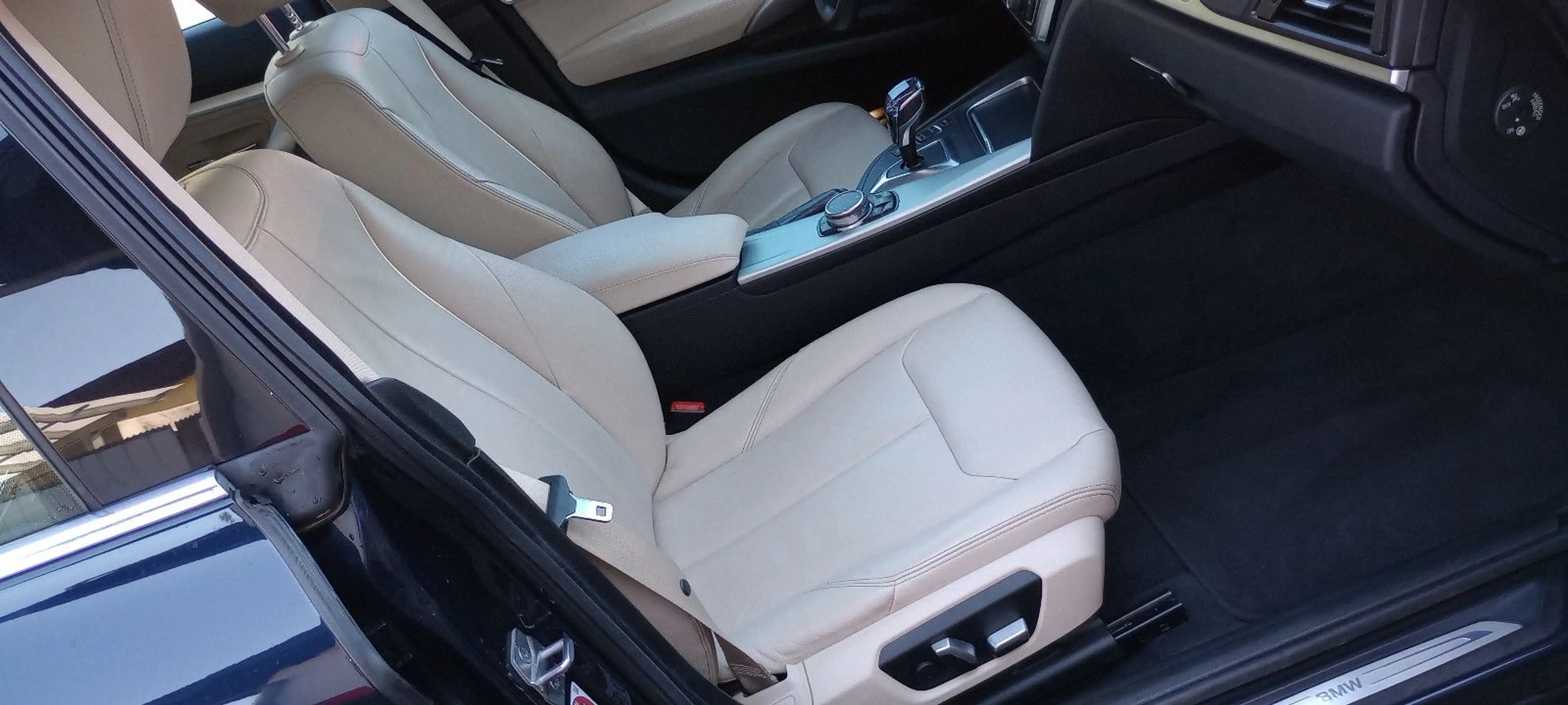 BMW 320 320 GT xDrive Auto Leder Navi eHeckk Rückf eSitz — photo 4