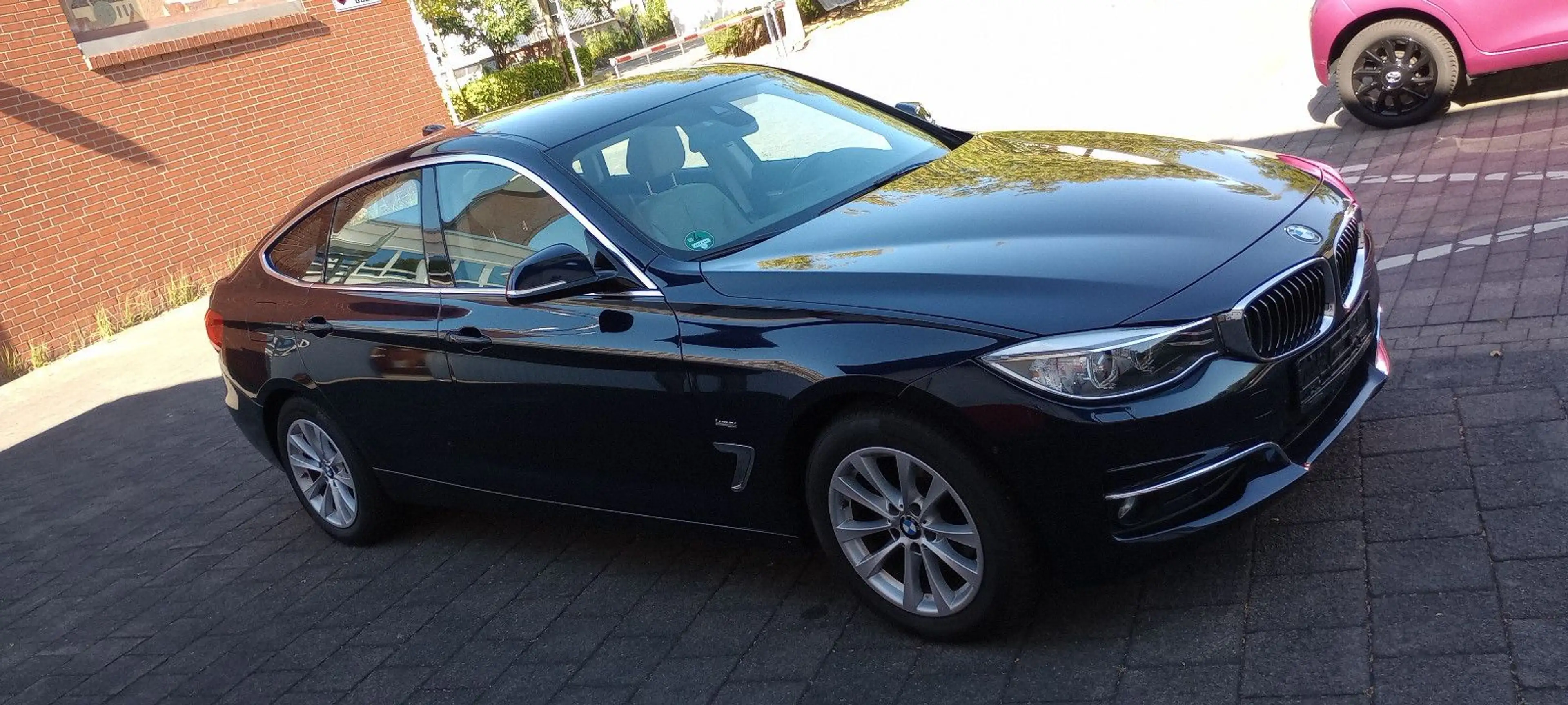 BMW 320 320 GT xDrive Auto Leder Navi eHeckk Rückf eSitz — photo 13