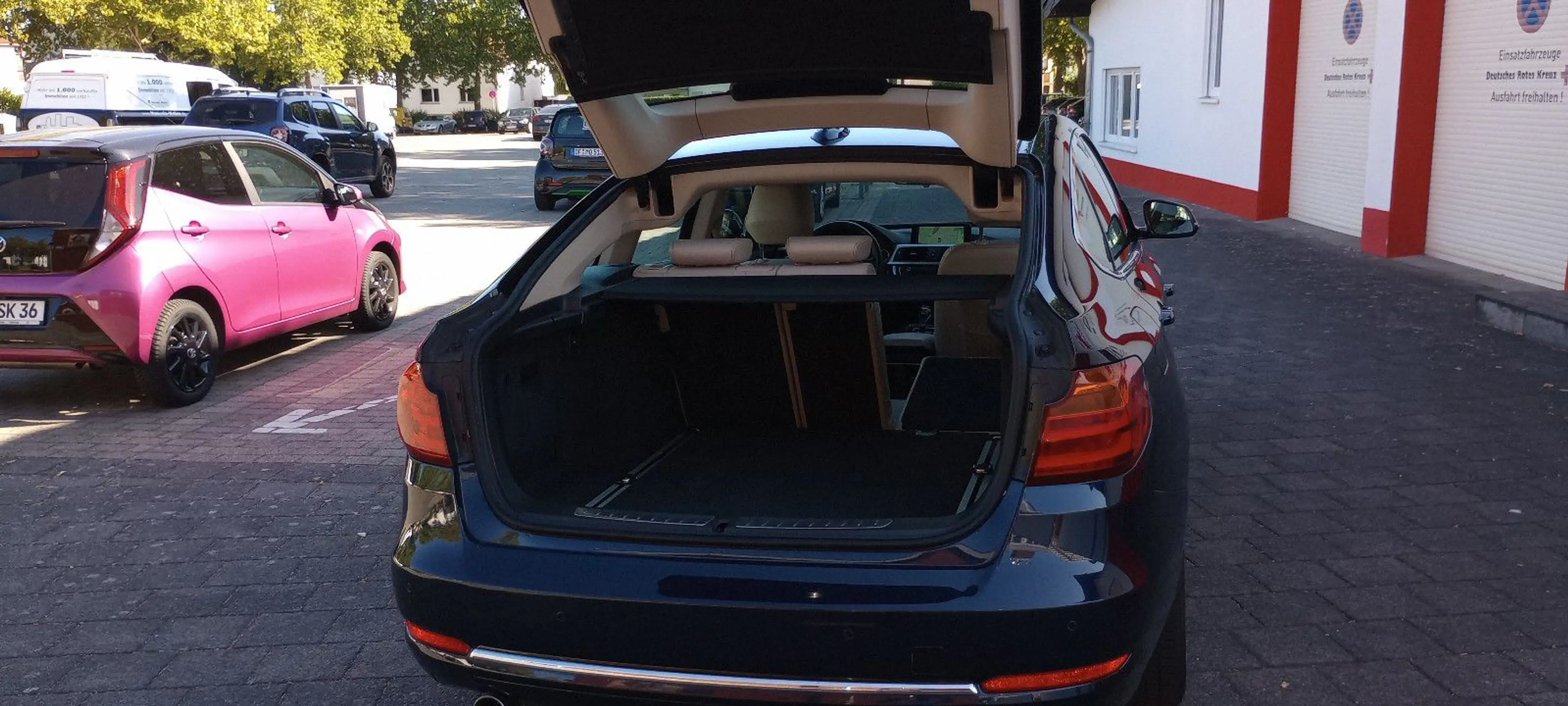 BMW 320 320 GT xDrive Auto Leder Navi eHeckk Rückf eSitz — photo 14