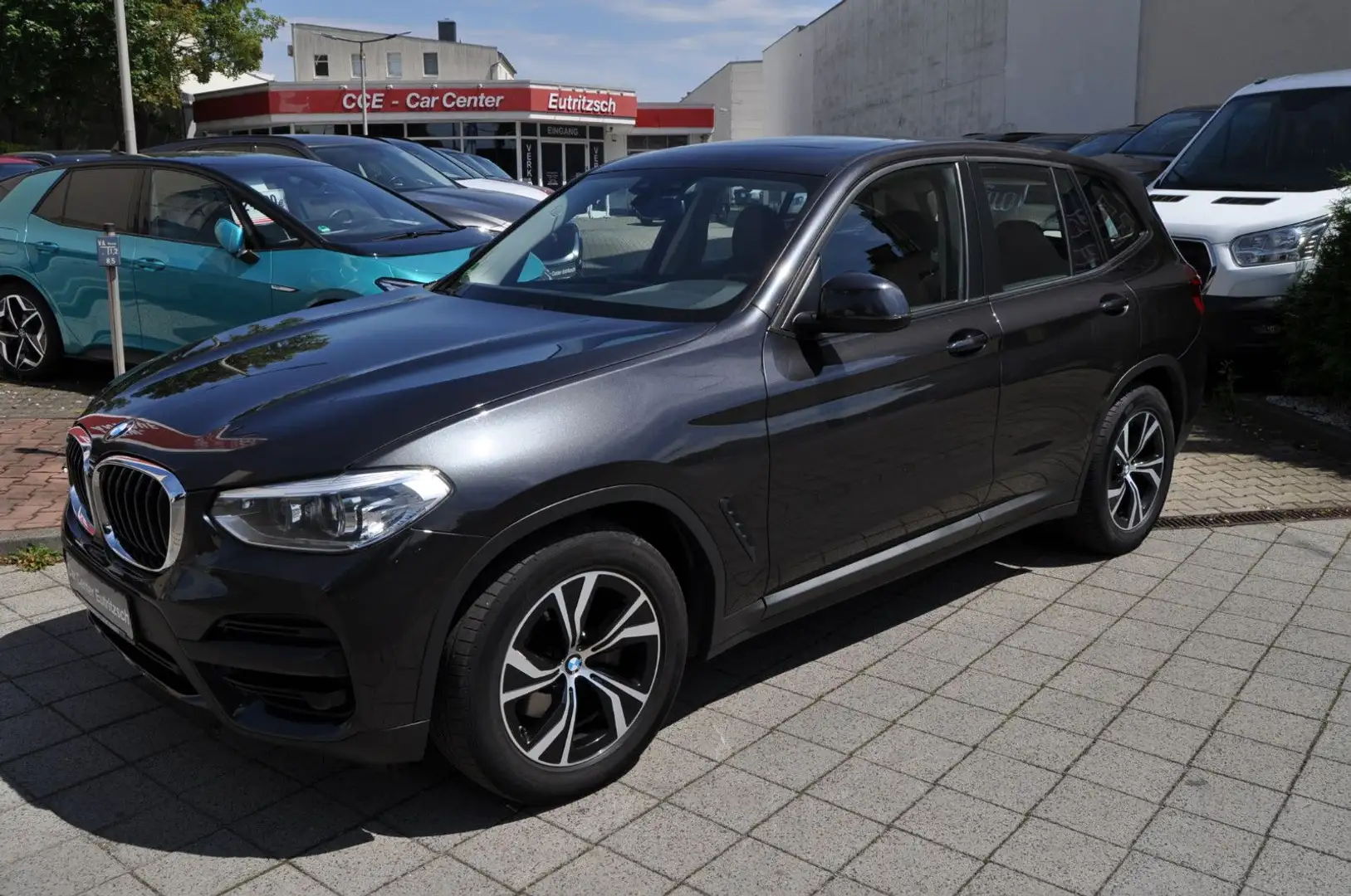 BMW X3 xDrive 20i Panorama LED Digitales Cockpit AHK Grau - 1