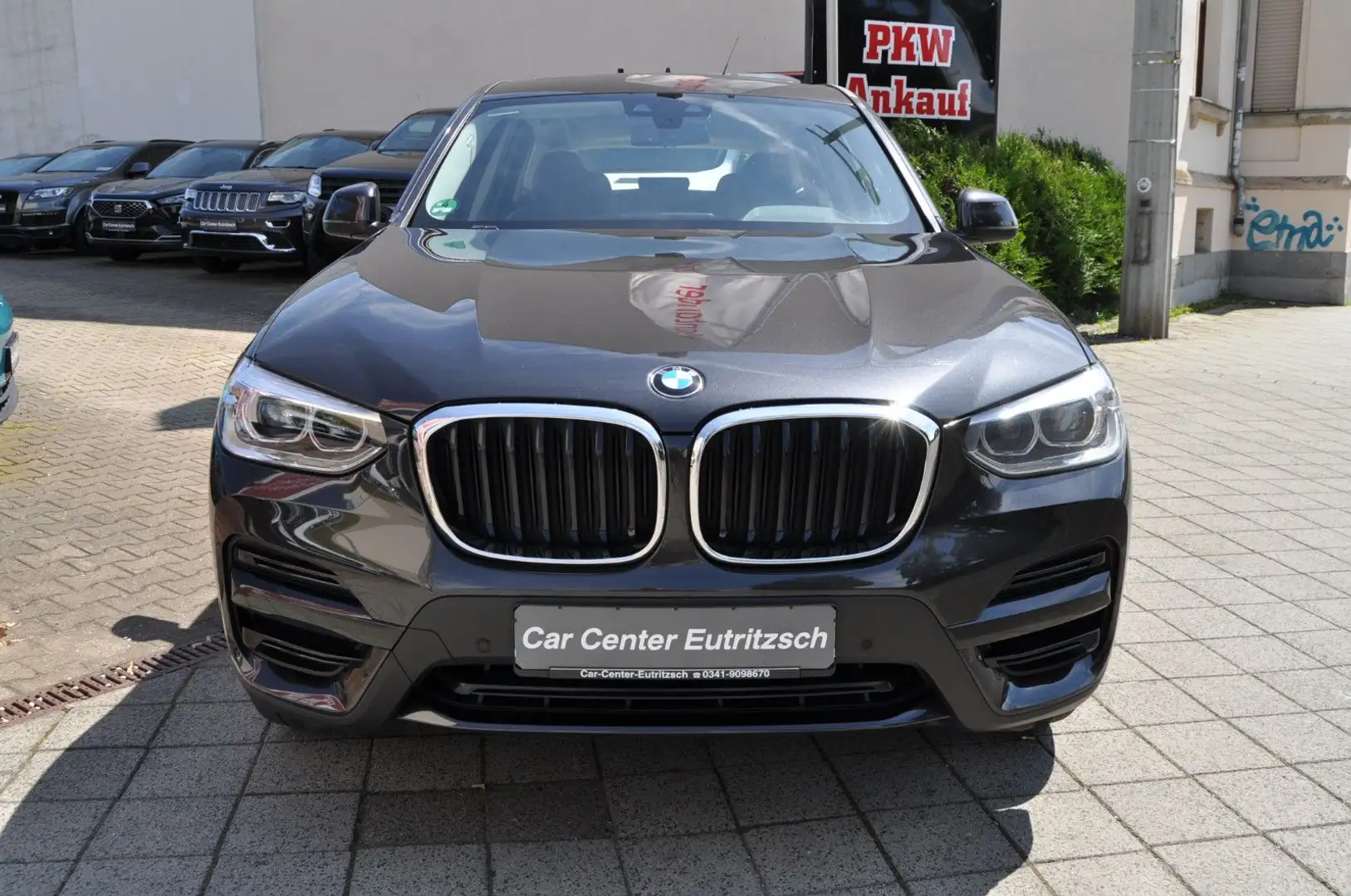 BMW X3 xDrive 20i Panorama LED Digitales Cockpit AHK Grau - 2