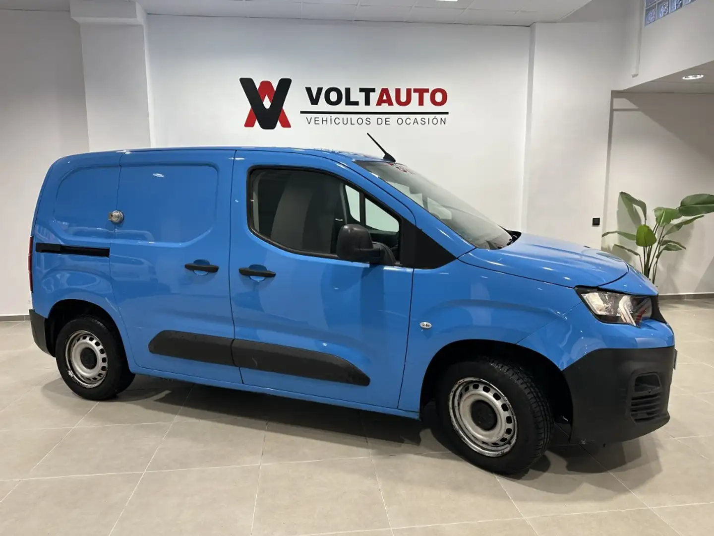 Peugeot Partner 1.5BlueHDI Premium Standard 600kg 75 Azul - 1