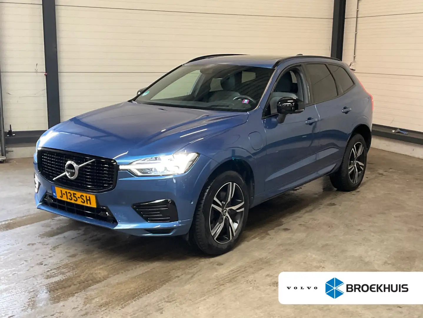 Volvo XC60 2.0 Recharge T8 AWD R-Design | Luchtvering! | 360C Bleu - 1