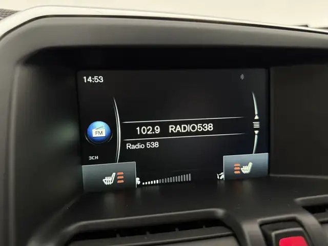 Volvo XC60 view 28