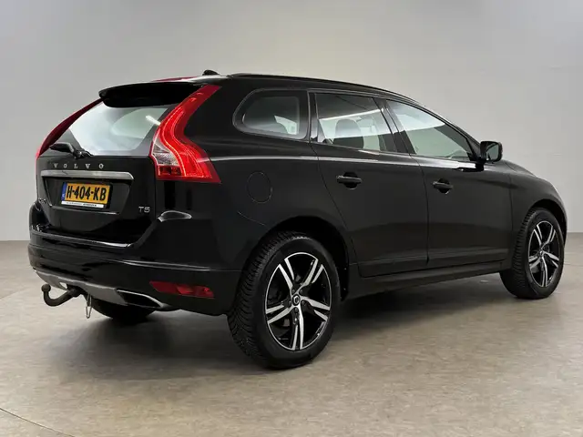 Volvo XC60 view 12