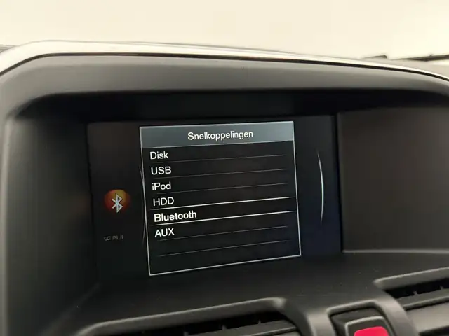 Volvo XC60 view 27