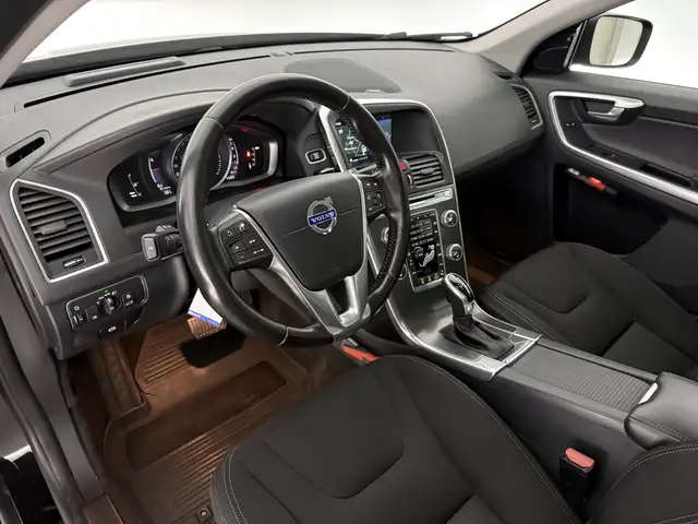 Volvo XC60 view 14