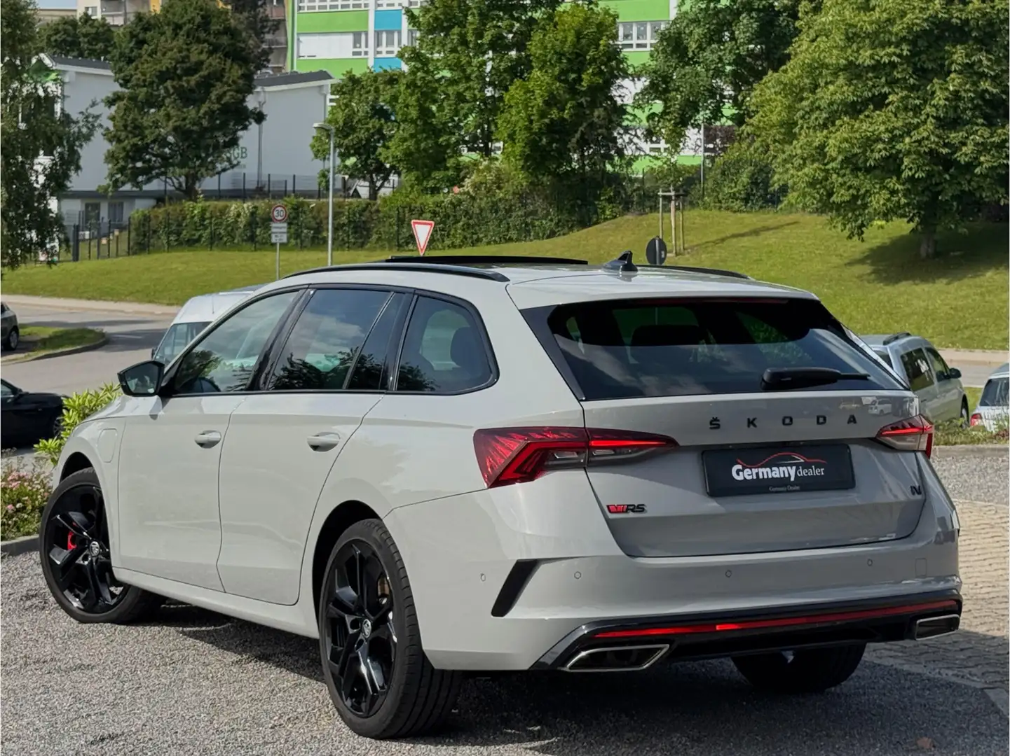 Skoda Octavia Combi 1.4 TSI RS iV PHEV Business Pano Canton-Audi Gris - 2