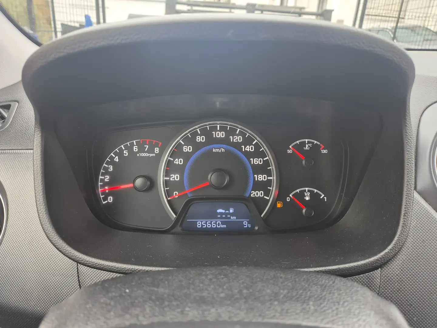 Hyundai i10 1.0i Cool - EU6 - GARANTIE 1AN - Wit - 2