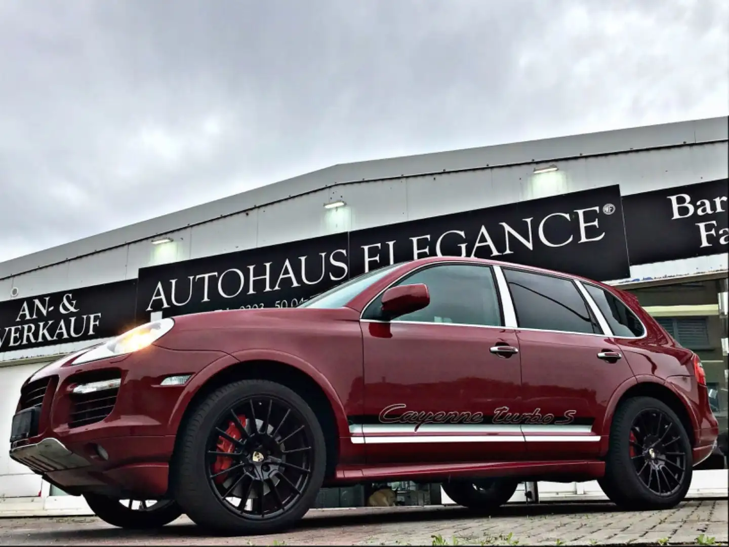 Porsche Cayenne Turbo S~Navi~Sport Design Paket~GTS~V8 Roşu - 2