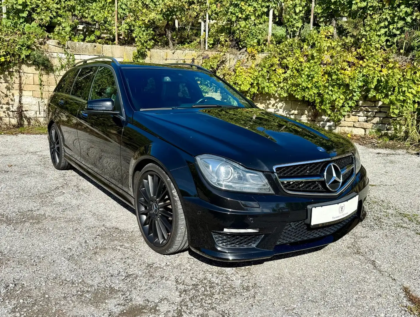 Mercedes-Benz C 63 AMG Bi-Xenon, Kamera, PTS, Harman Kardon ! Schwarz - 1