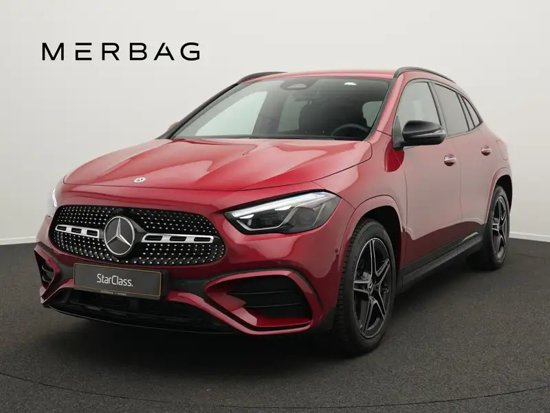 MERCEDES-BENZ Gla