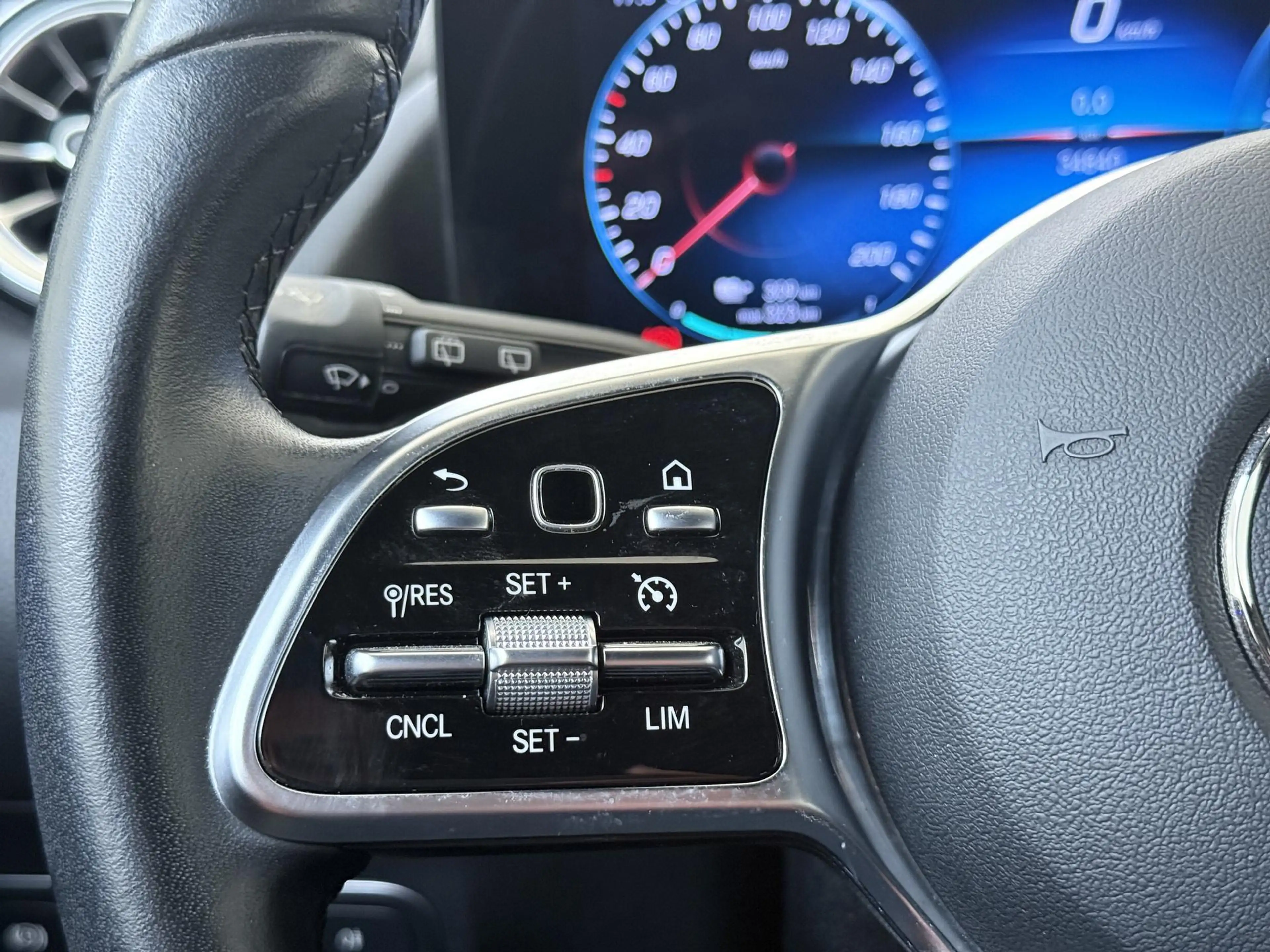 Mercedes-Benz EQA 250 250+ Business Line 71 kWh — photo 12