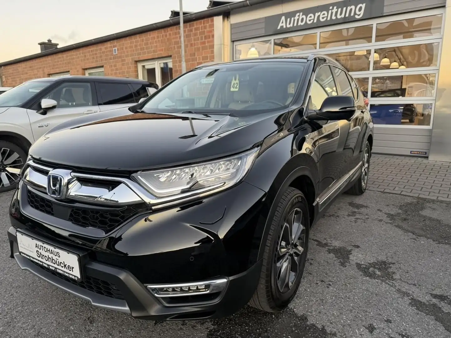 Honda CR-V 2.0 i-MMD 4WD Executive AHK schwenkbar Schwarz - 2