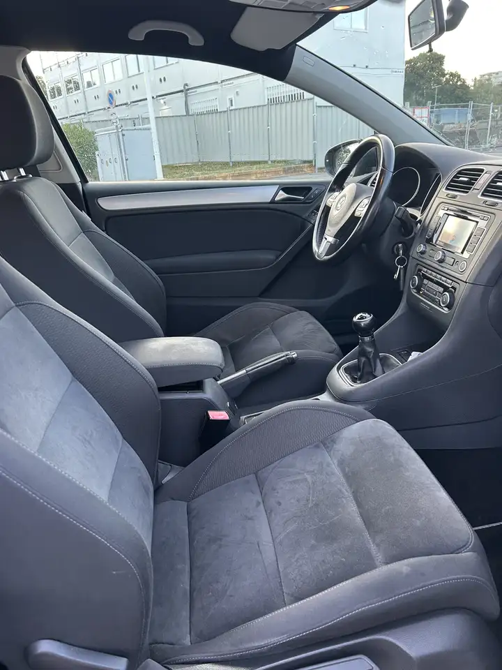 Volkswagen Golf Standard Model — photo 7