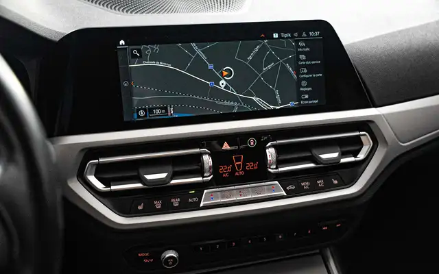 BMW 3 Series view 19