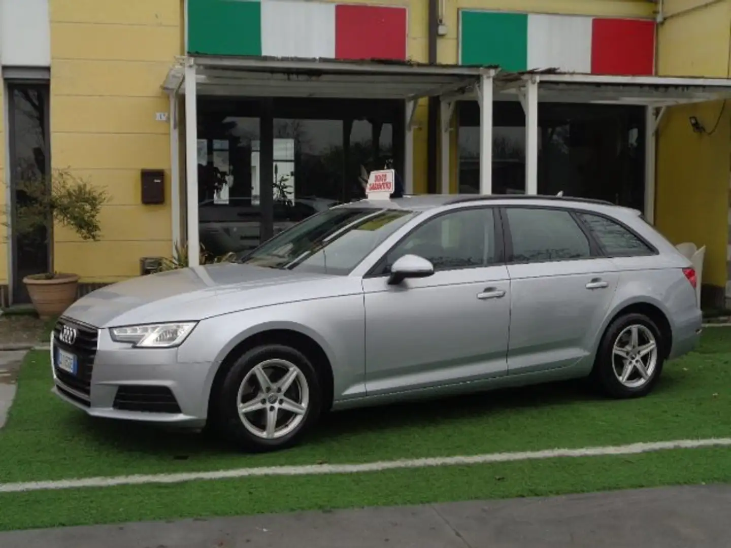 Audi A4 2.0 TDI  150CV  S TRONIC Argent - 2