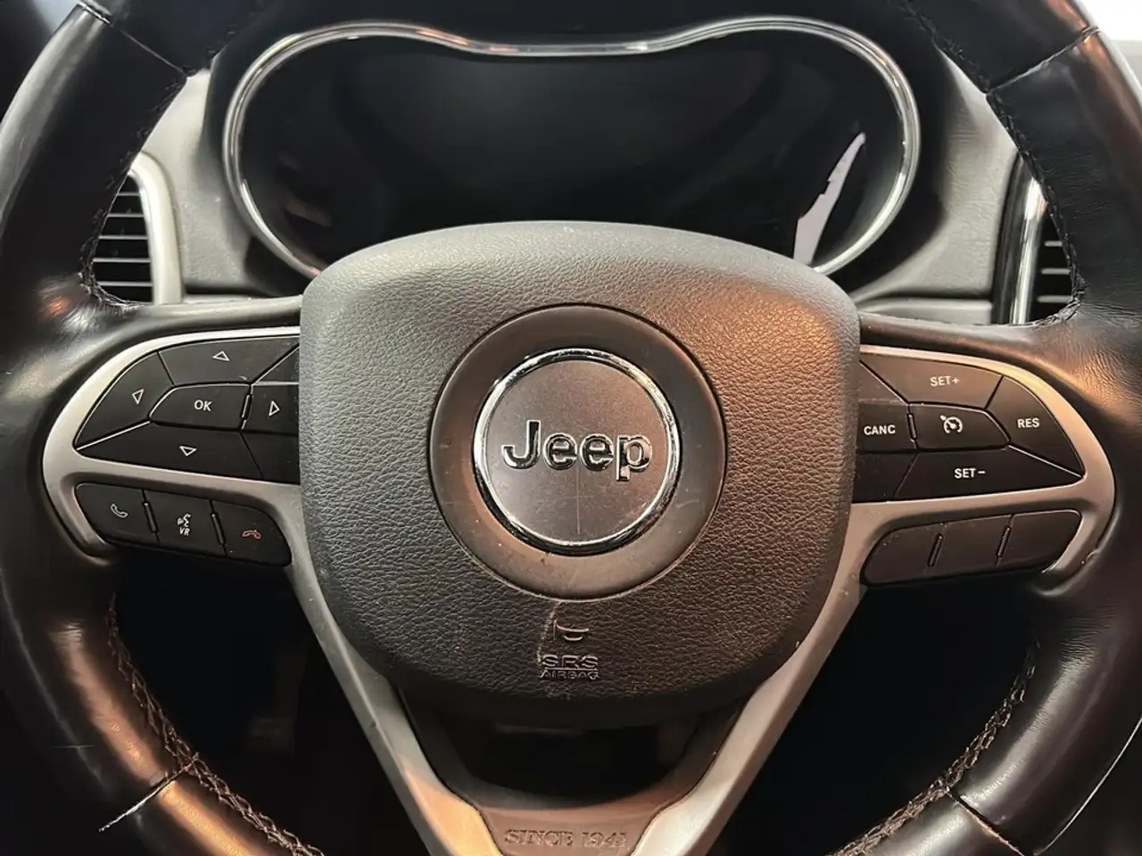 Jeep Grand Cherokee снимка Jeep Grand Cherokee