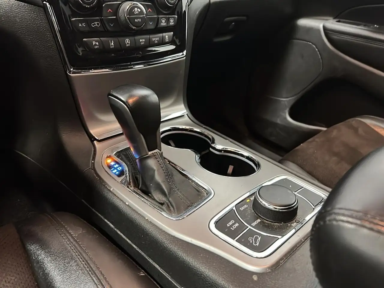 Jeep Grand Cherokee снимка Jeep Grand Cherokee