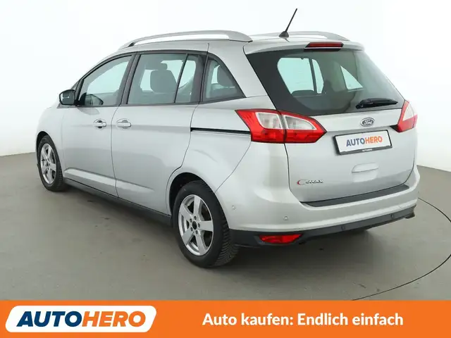 Ford Grand C-Max view 4