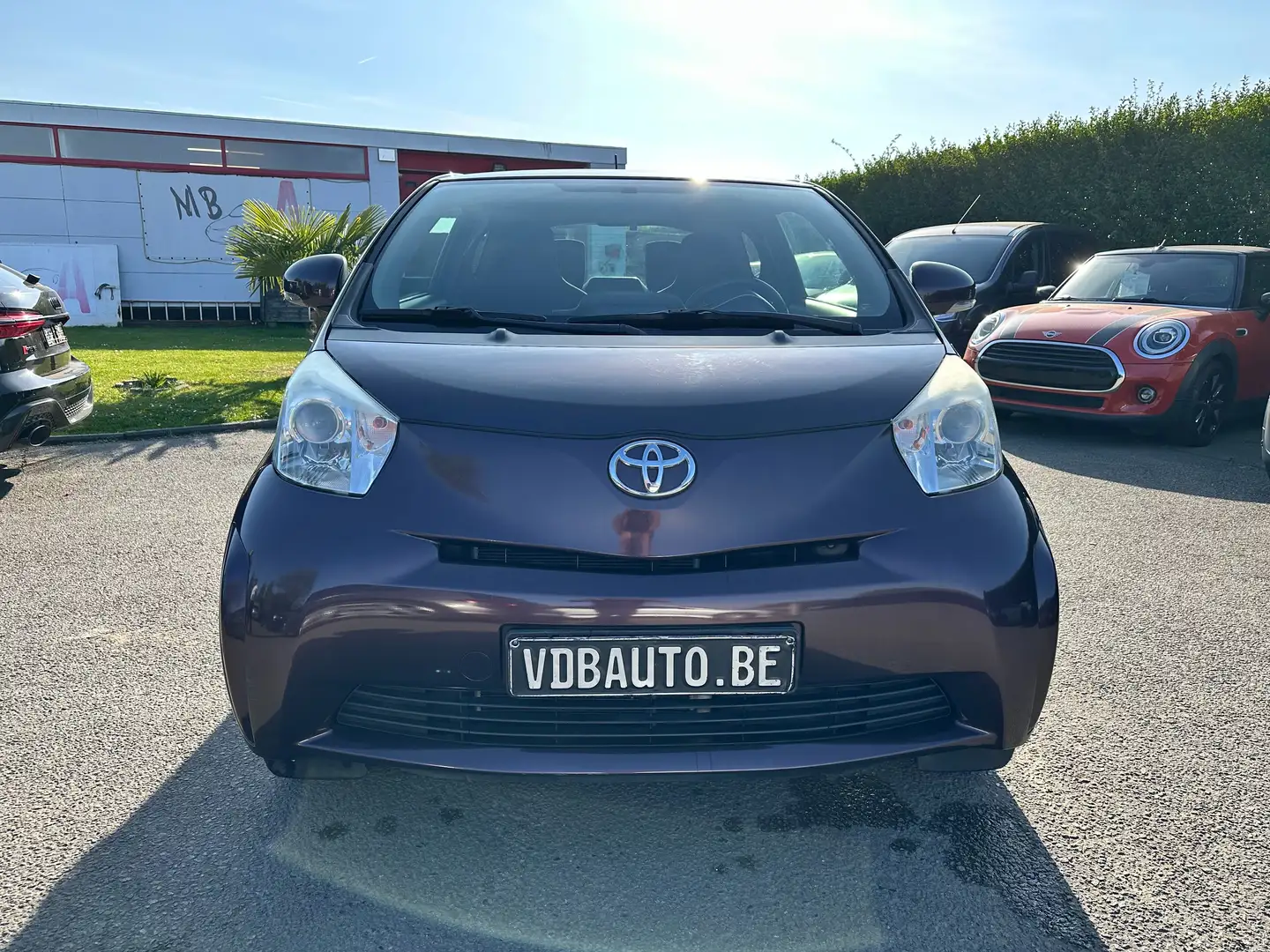 Toyota iQ 1.0i VVT-i Luna Multidrive Automat. 81.193km!!! Fialová - 2