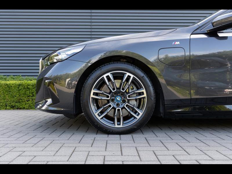 BMW 550 e xDrive Berline — photo 4