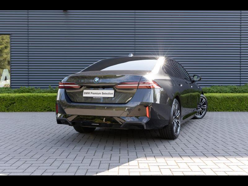 BMW 550 e xDrive Berline — photo 2