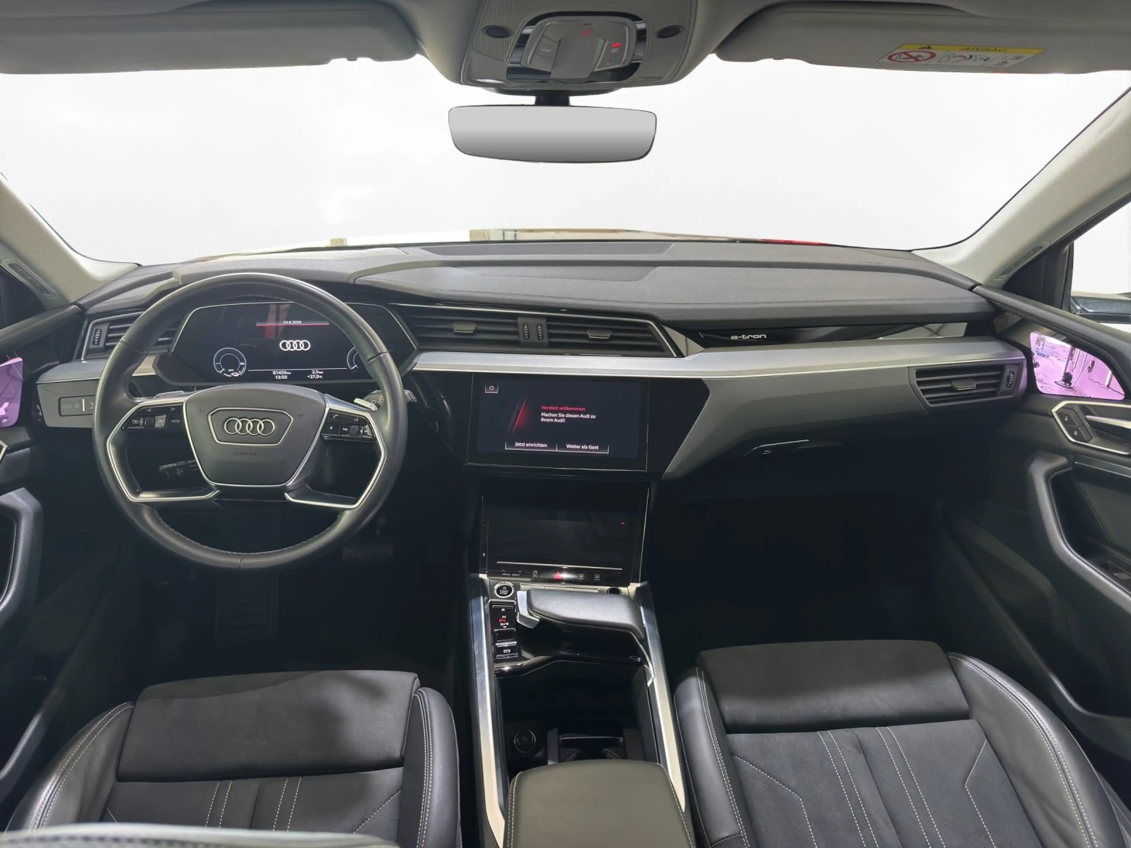 Audi Q8 e-tron 55 quattro advanced | AHK | LED — photo 13