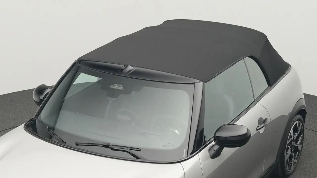 MINI Cooper C Cabrio Classic Trim 23