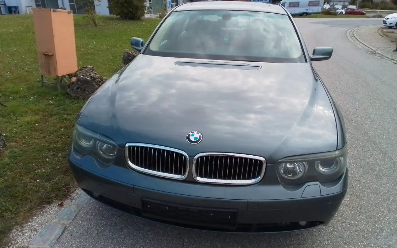 BMW 730