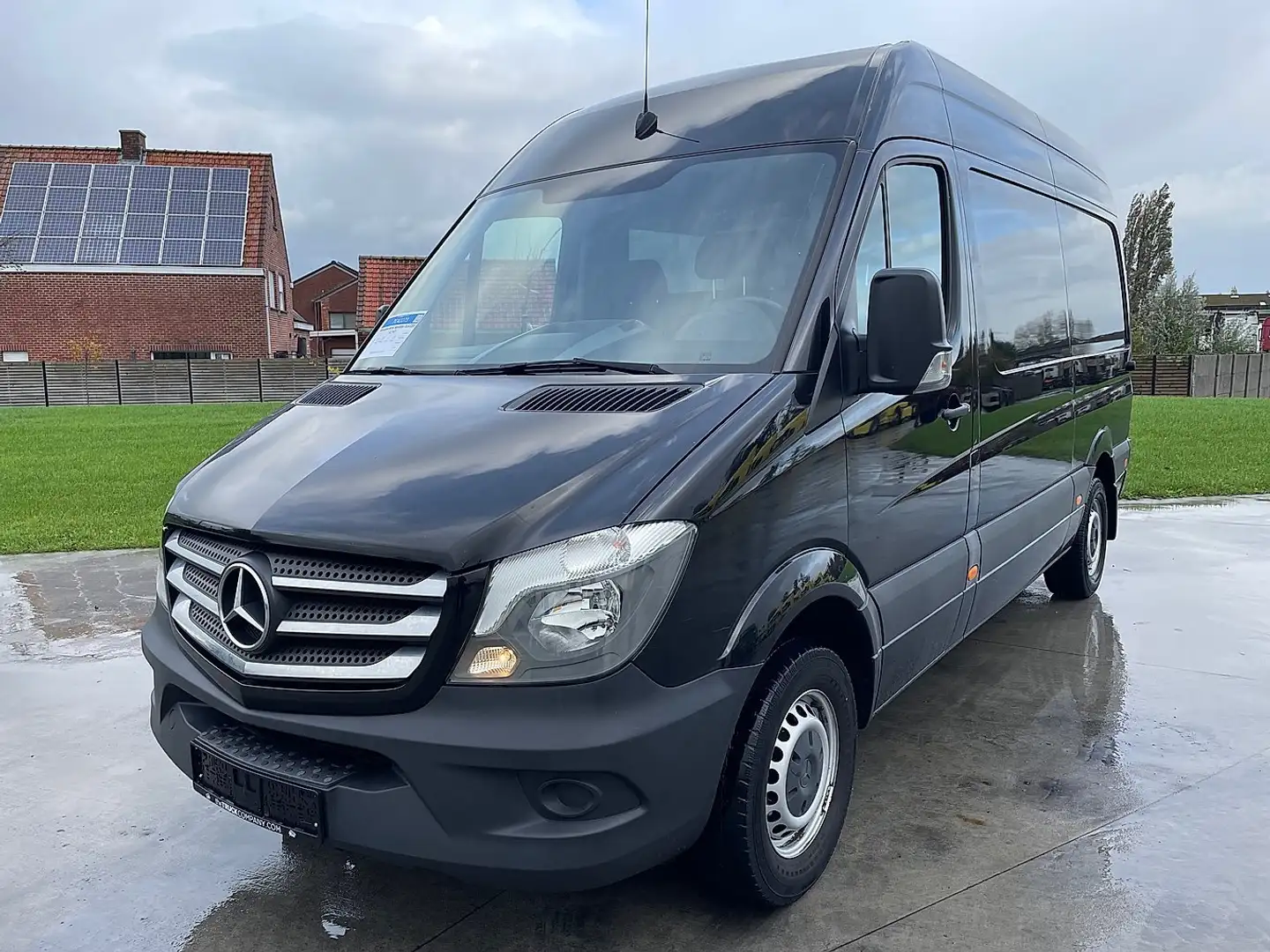 Mercedes-Benz Sprinter 314 CDI L2H2 Noir - 1