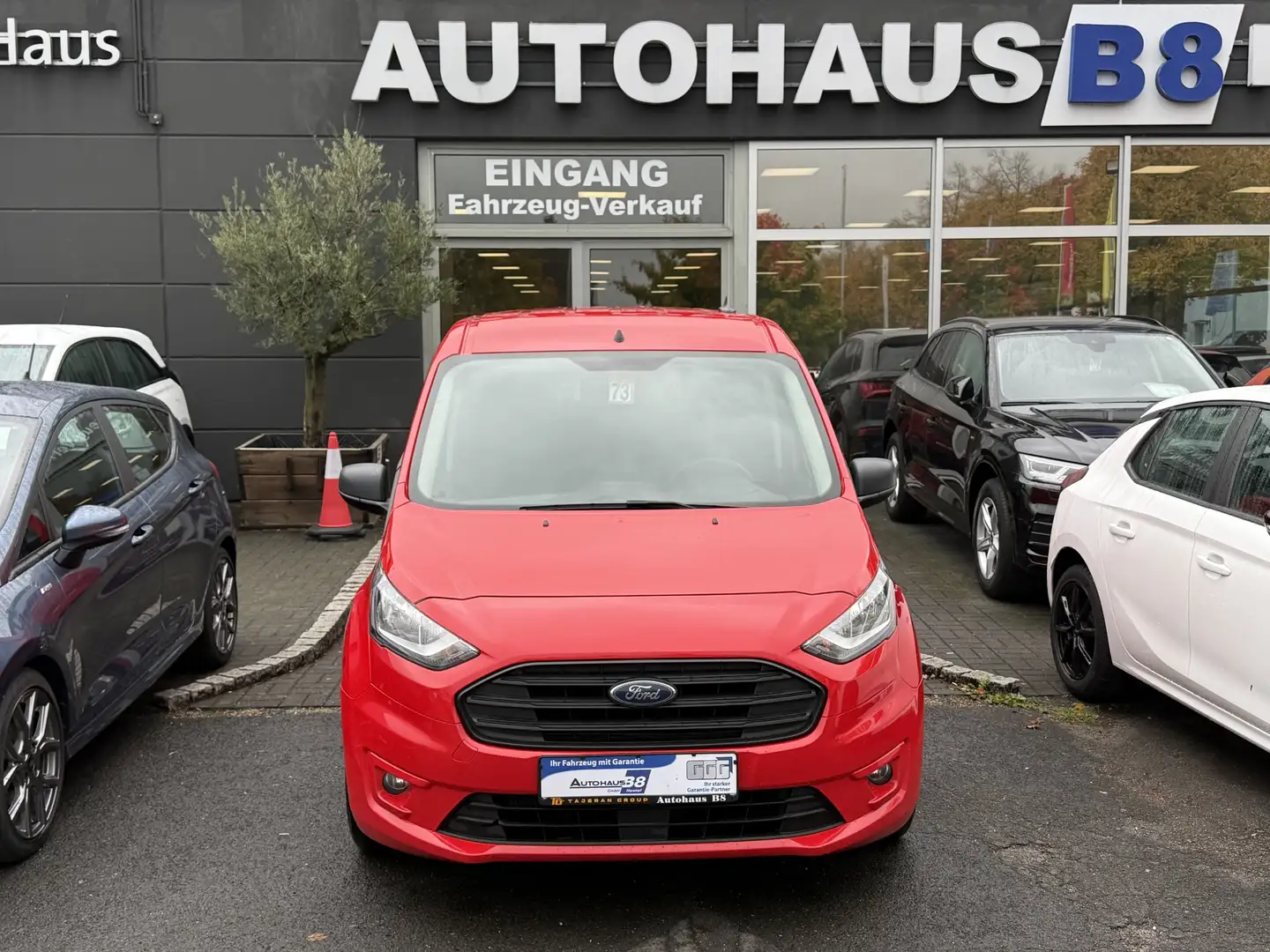 Ford Transit Connect Kasten*Trend*Regalsystem*SHZ* Rot - 1
