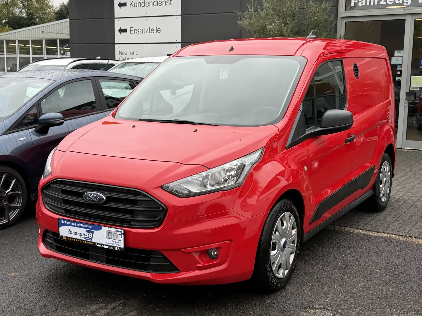 Ford Transit Connect Kasten*Trend*Regalsystem*SHZ* Rot - 2