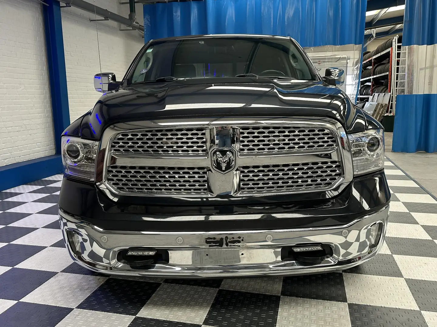 Dodge RAM HEMI 5.7 V8 **LPG installatie geldig tem 04/29** Blauw - 2