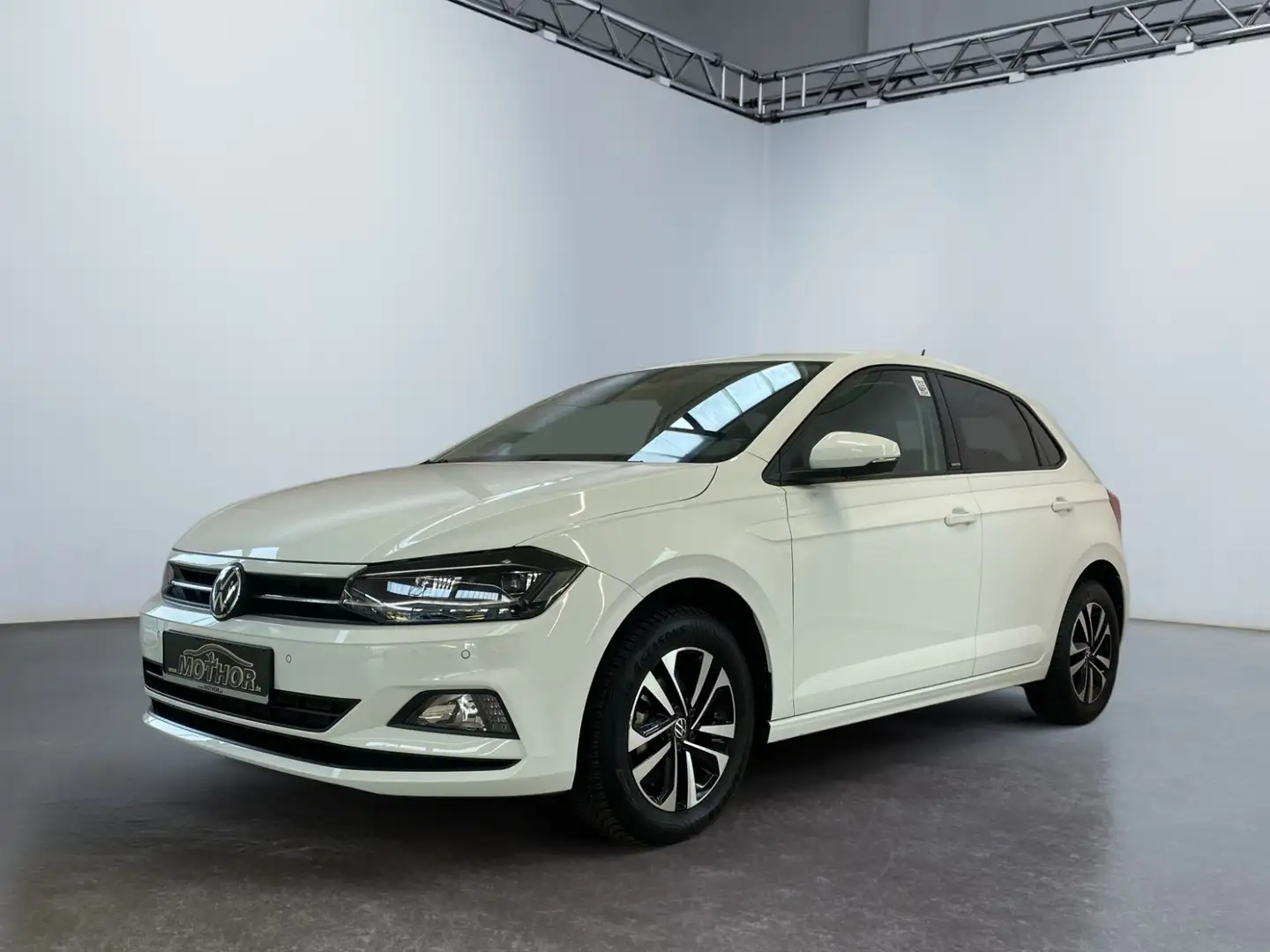 Volkswagen Polo VI United 1.0 TSI DSG LED GJR Winterpaket Weiß - 2